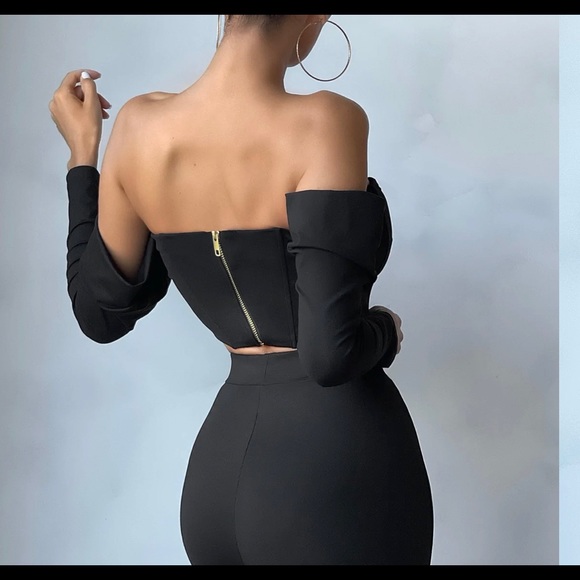 Black Off The Shoulder Long Sleeve Lace Up Corset Top. NEW WITH TAGS Size 4 - Picture 3 of 3